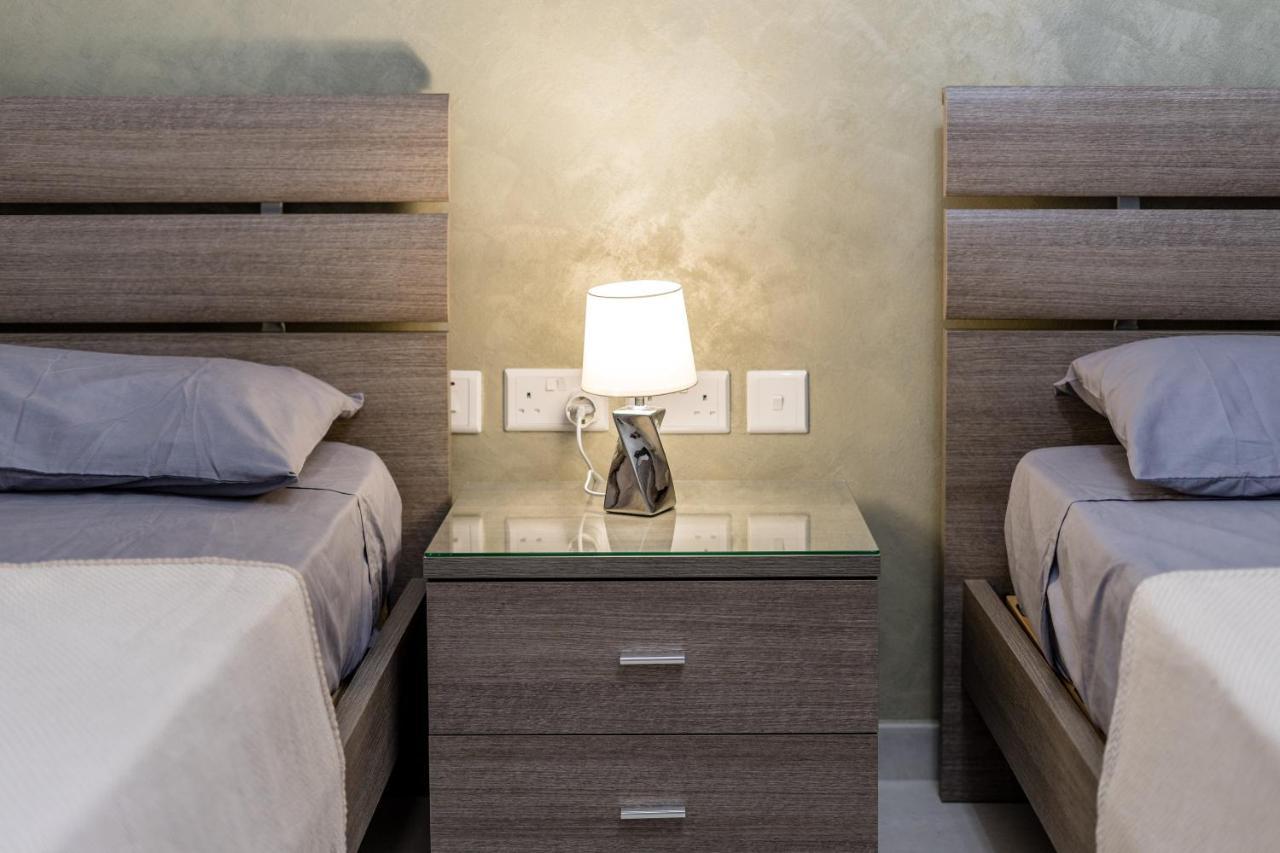 Brand New 3Br Apartment Close To All Amenities セント・ポールズ・ベイ エクステリア 写真