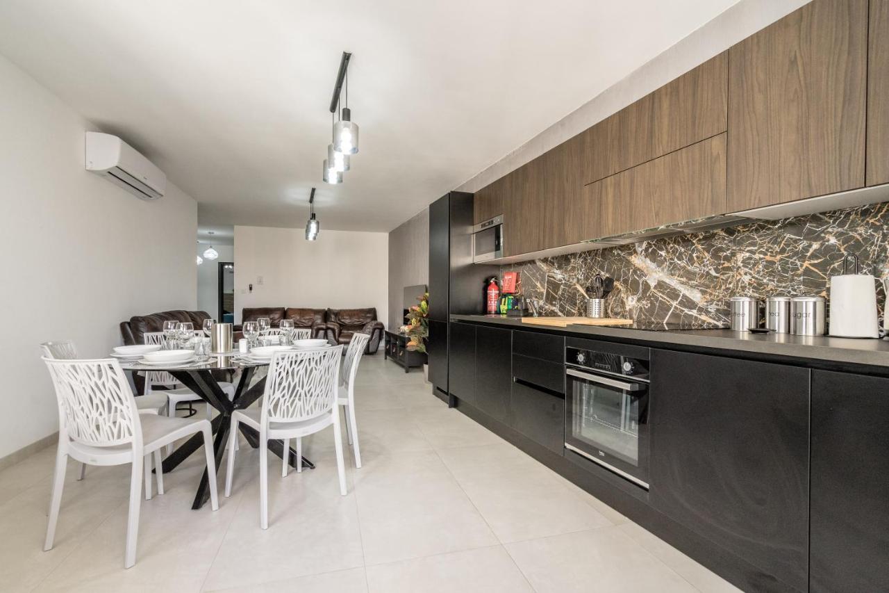 Brand New 3Br Apartment Close To All Amenities セント・ポールズ・ベイ エクステリア 写真